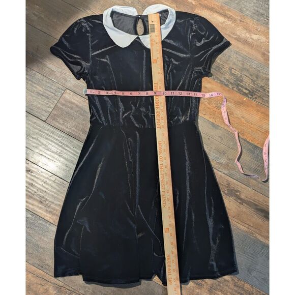 Hot Topic Black Velvet White Collar Mini Dress Medium Goth Wednesday Addams - Picture 3 of 4